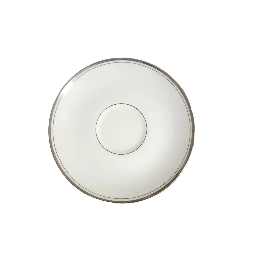Mikasa Briarcliffe Cup & Saucer White & Silver Bone China Made In Japan Set of 4